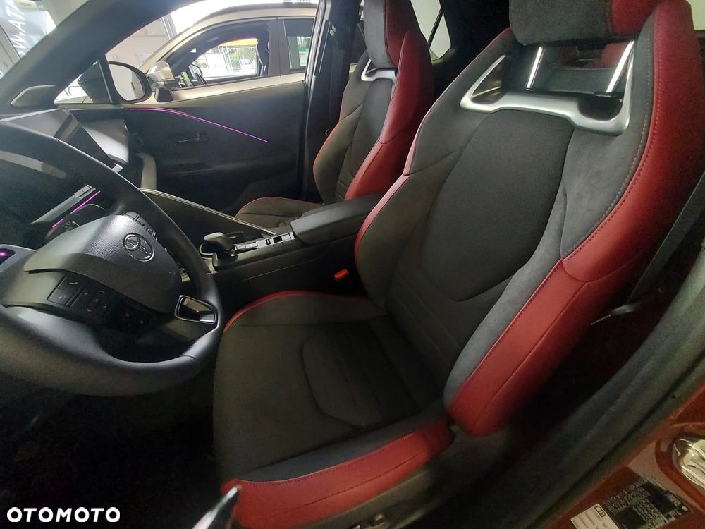 Toyota C-HR 2.0 PHEV Dynamic Force Tokyo Edition - 10