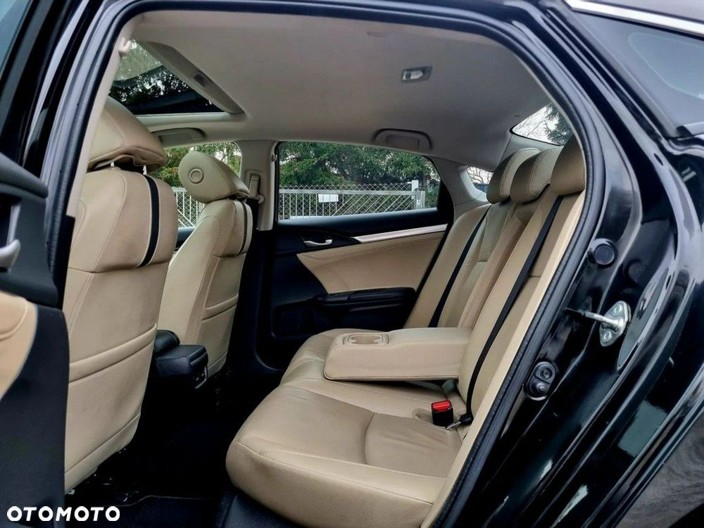 Honda Civic 1.5 i-VTEC Turbo CVT Executive - 10