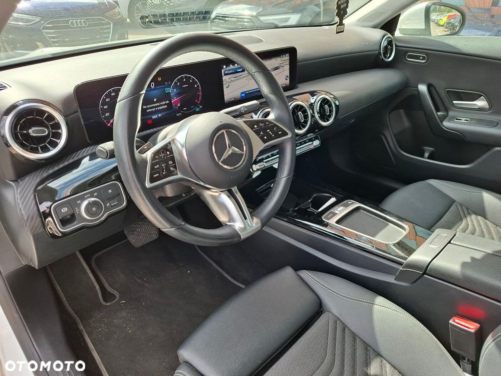 Mercedes-Benz CLA - 8