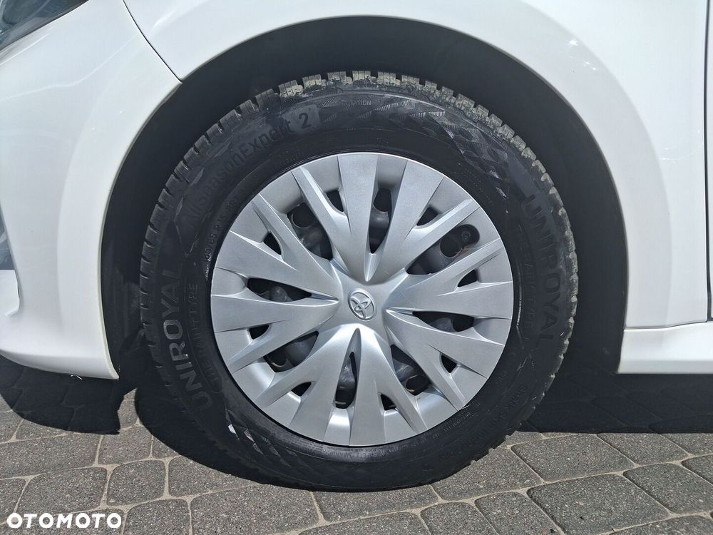 Toyota Yaris - 10