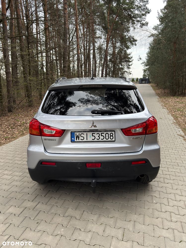 Mitsubishi ASX - 4