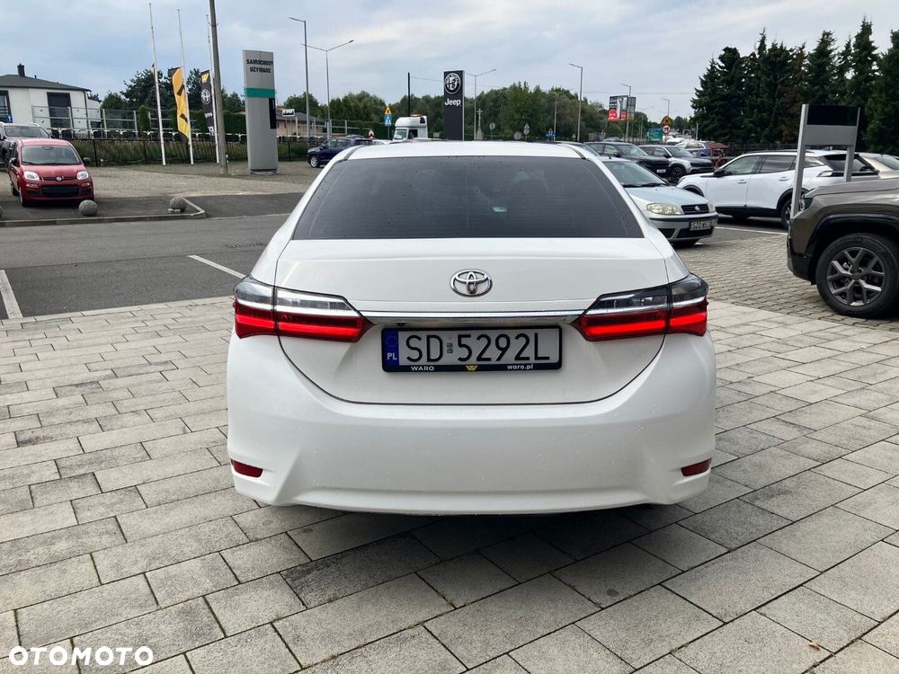 Toyota Corolla 1.4 D-4D Comfort - 9
