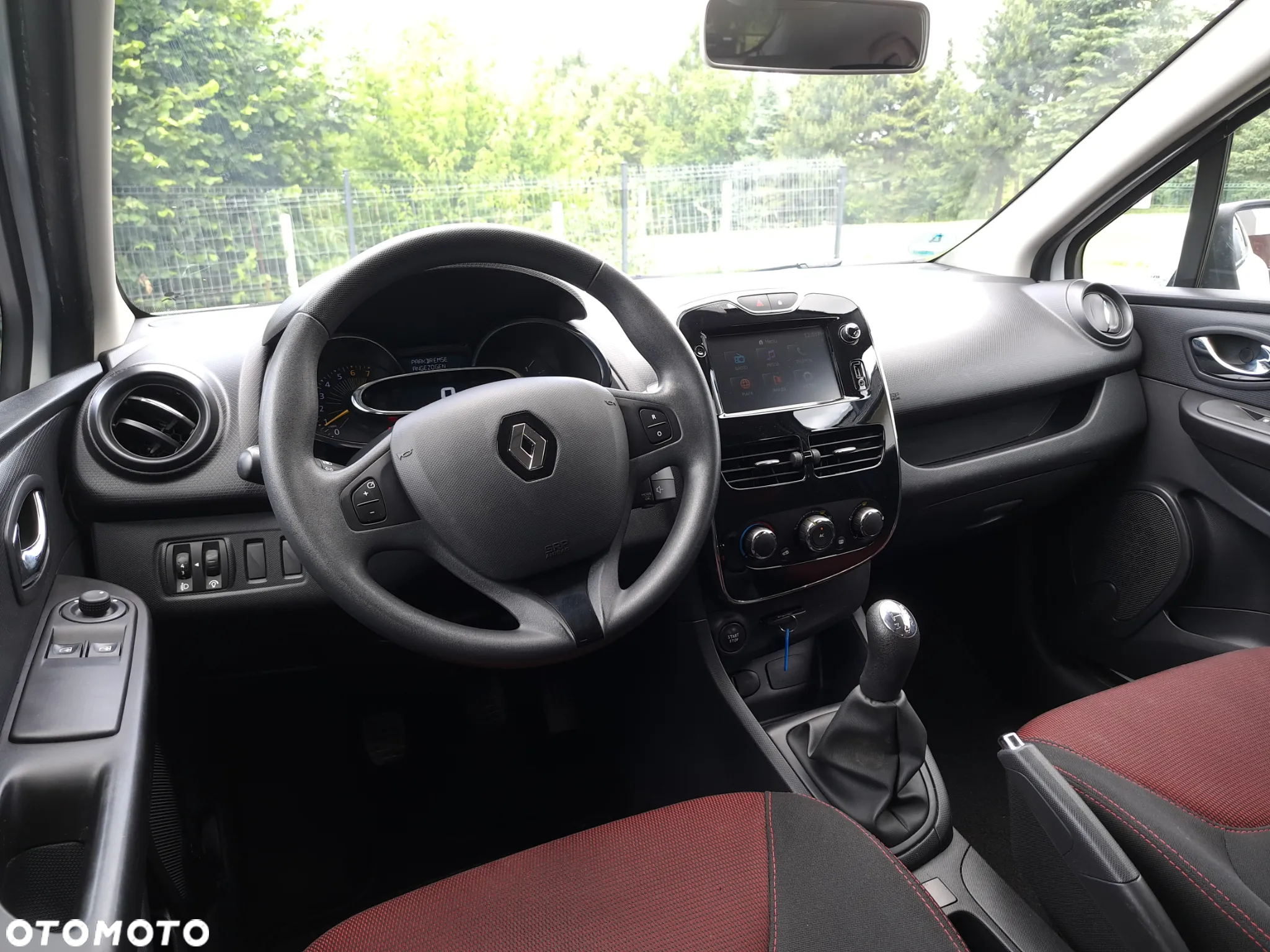 Renault Clio 1.2 16V Limited - 17