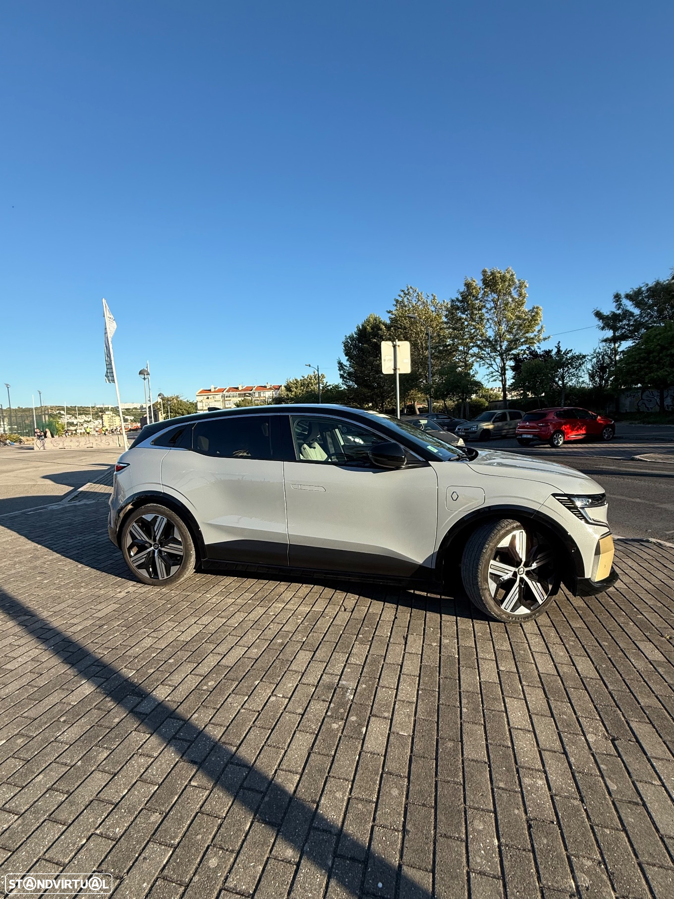 Renault Mégane E-Tech EV60 Iconic - 17