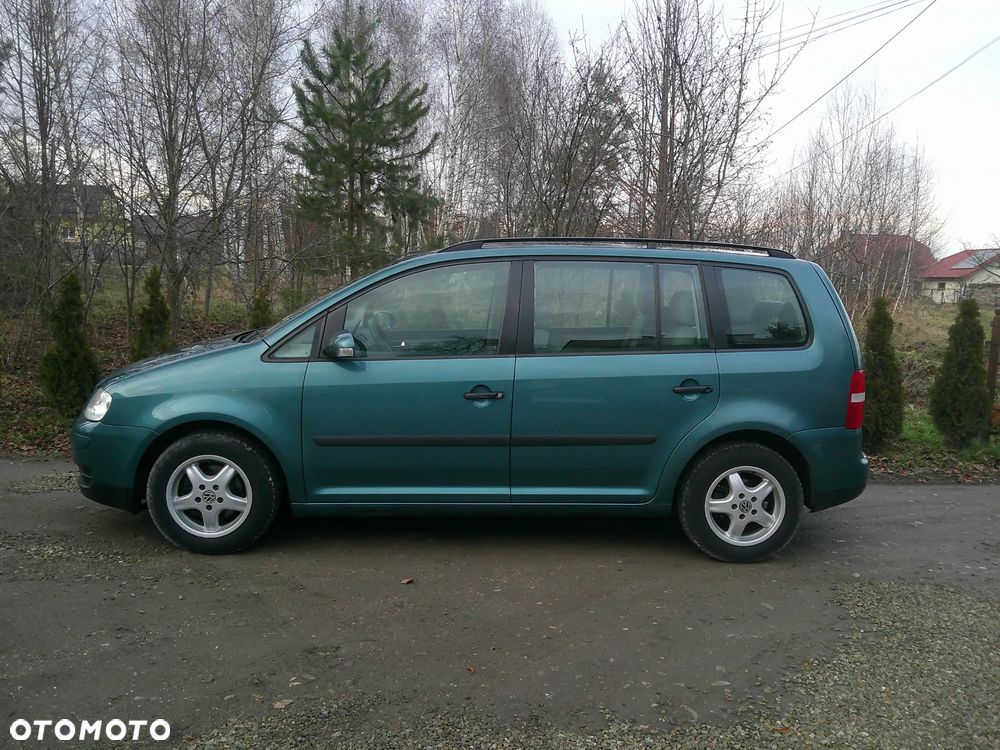 Volkswagen Touran 1.6 - 8