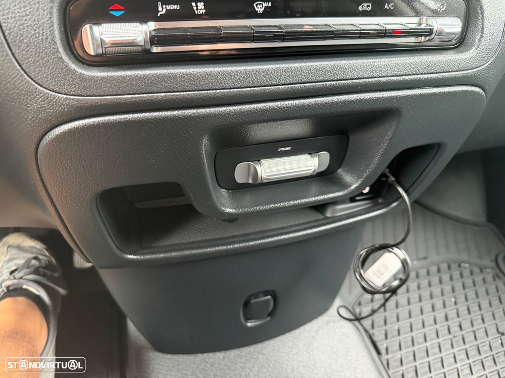 Mercedes-Benz VITO - 23