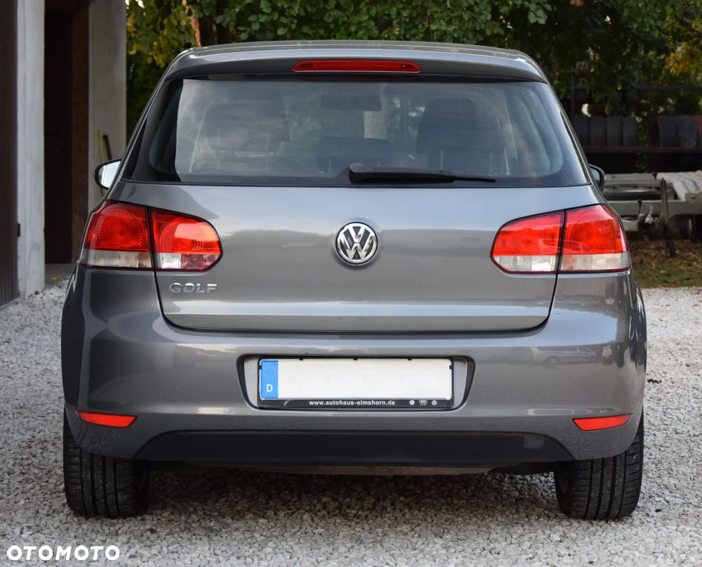 Volkswagen Golf - 6