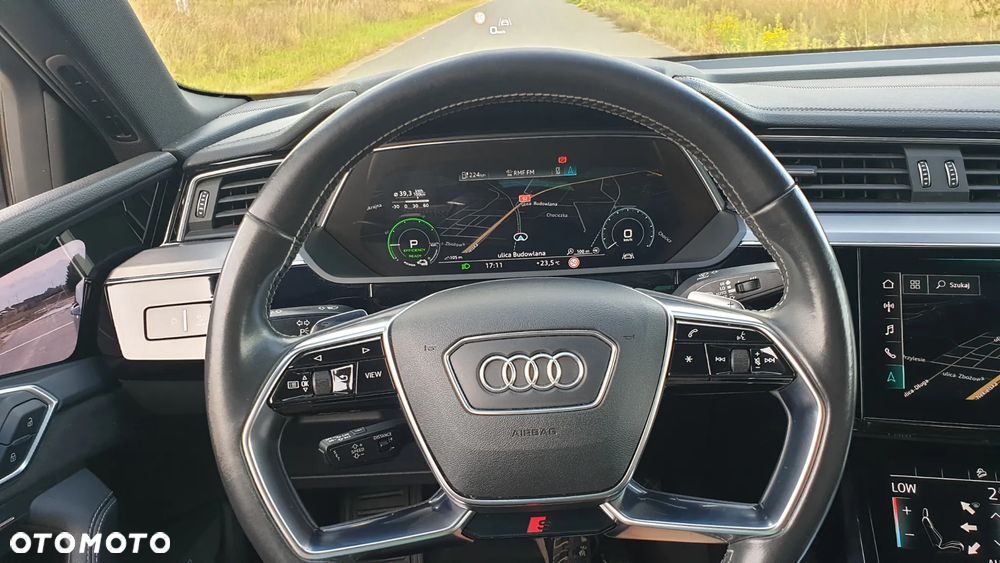 Audi e-tron 55 quattro S line - 33