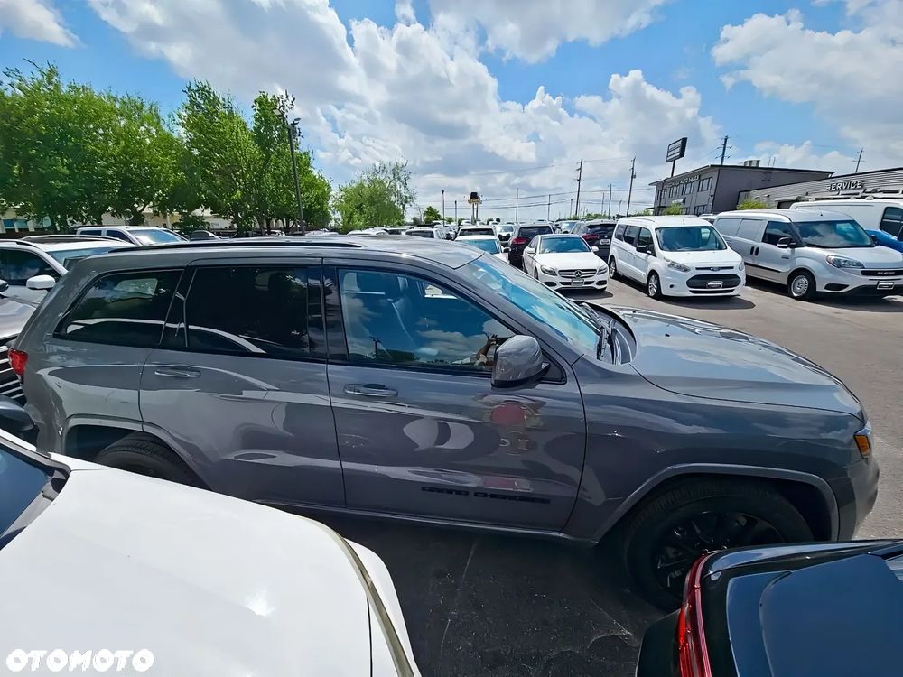 Jeep Grand Cherokee - 2