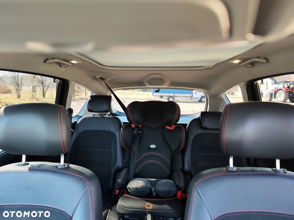 Ford S-Max - 19