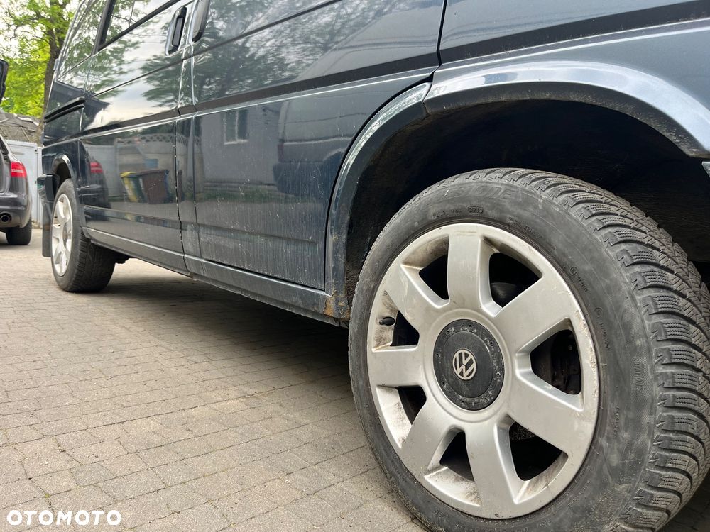 Volkswagen Multivan - 10
