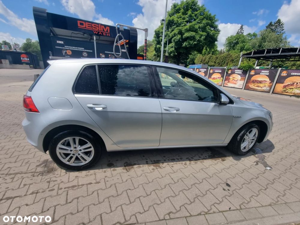 Volkswagen Golf - 3