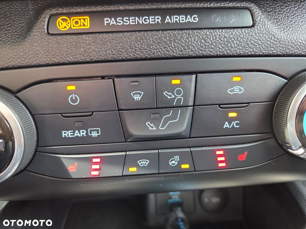 Ford Focus 1.5 EcoBlue SCR Connected - 28