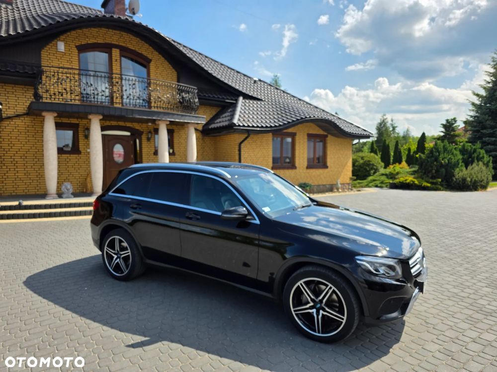 Mercedes-Benz GLC - 30