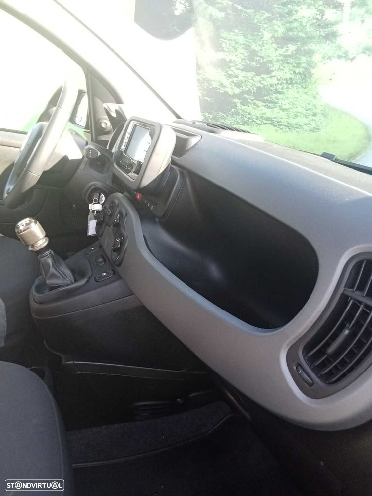 Fiat Panda 1.0 Hybrid - 12