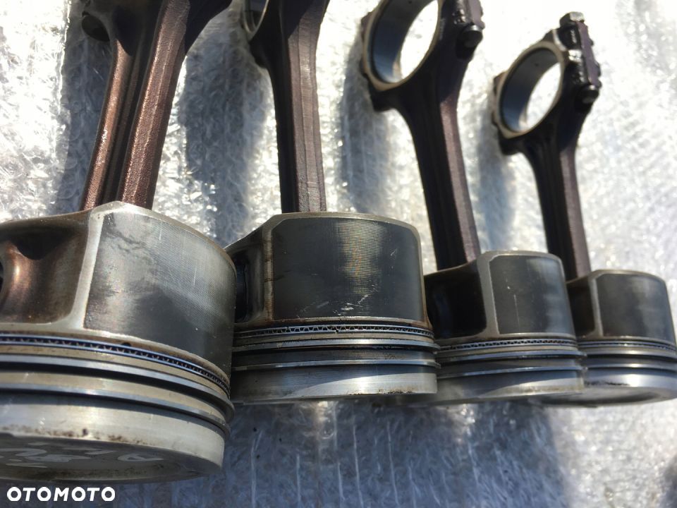 TŁOK Z KORBOWODEM VW GOLF IV SEAT SKODA 1.6 8V AKL - 4