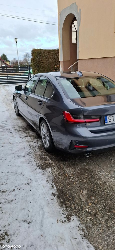 BMW Seria 3 318d - 10