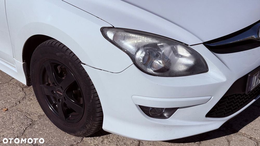 Hyundai i30 1.4 Classic + World Cup - 3