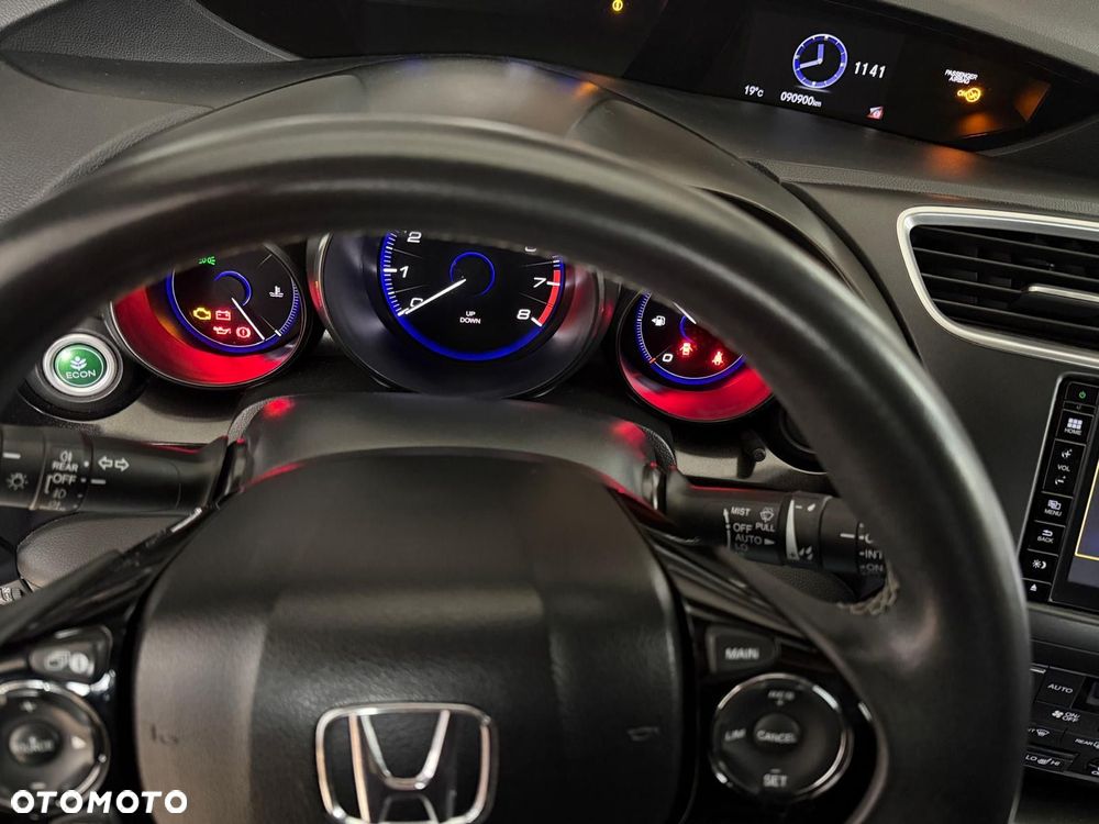 Honda Civic 1.8 Elegance (Honda Connect+) - 12