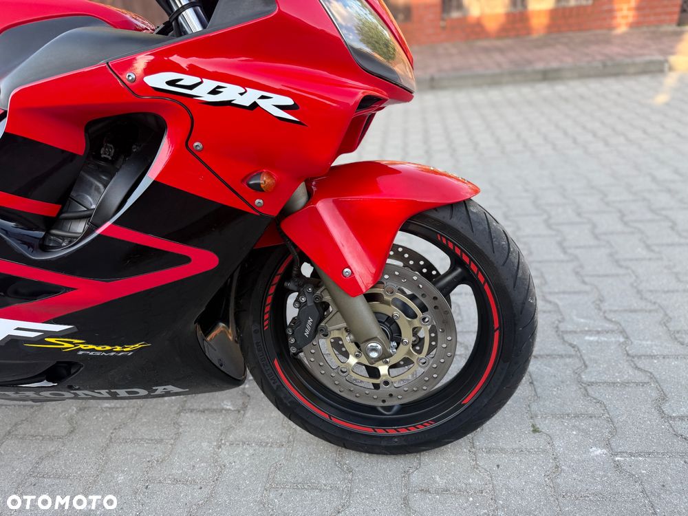 Honda CBR - 3