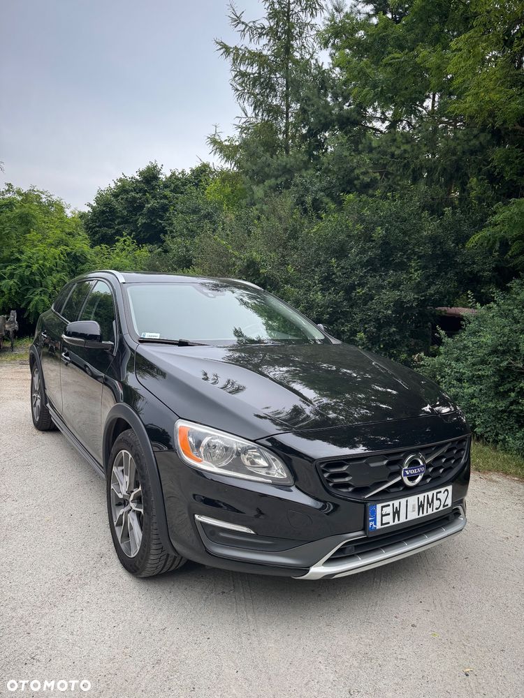 Volvo V60 Cross Country - 3