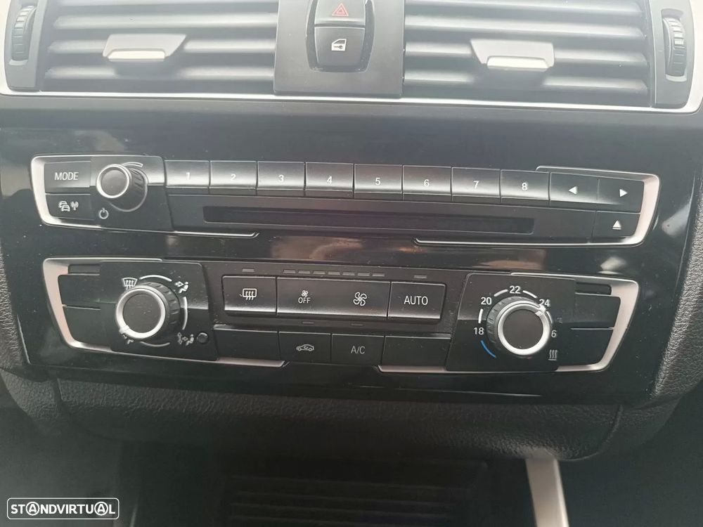 BMW 116 d Sport Line - 18