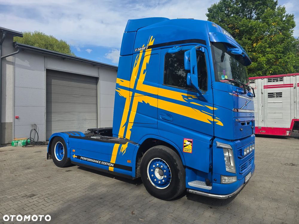 Volvo FH4 Globetrotter - 4