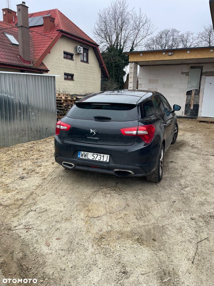 Citroën DS5 1.6 THP SoChic - 5