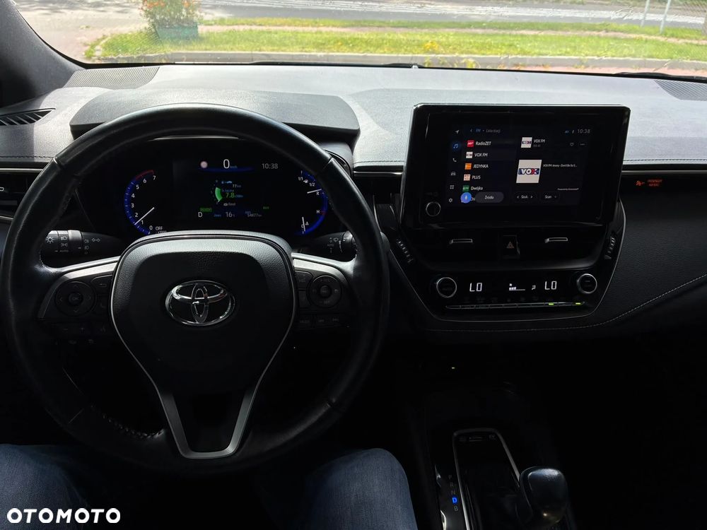 Toyota Corolla - 12