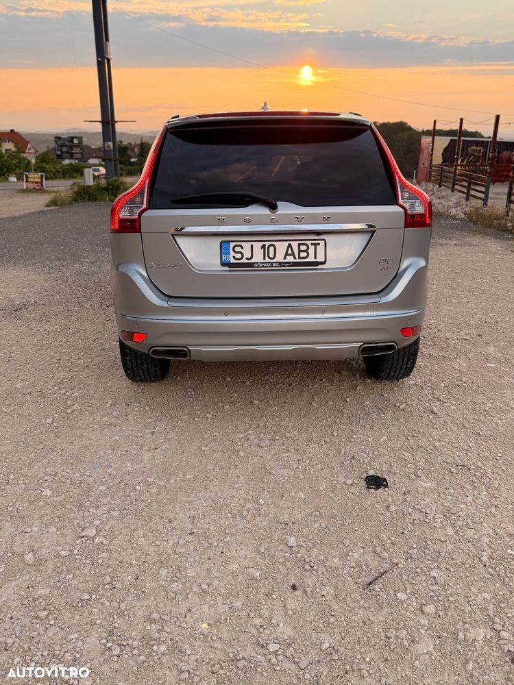 Volvo XC 60 D5 AWD Aut. Summum - 8
