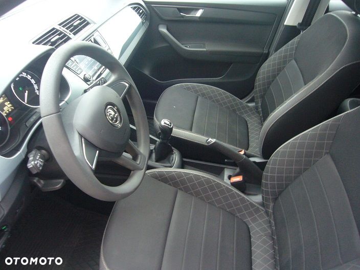 Skoda Fabia 1.0 TSI Ambition - 11