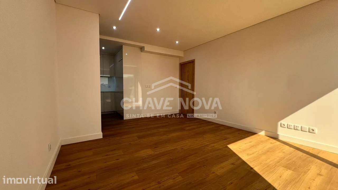 T2 Novo c/ Varanda - Studios City On - Grande imagem: 5/20