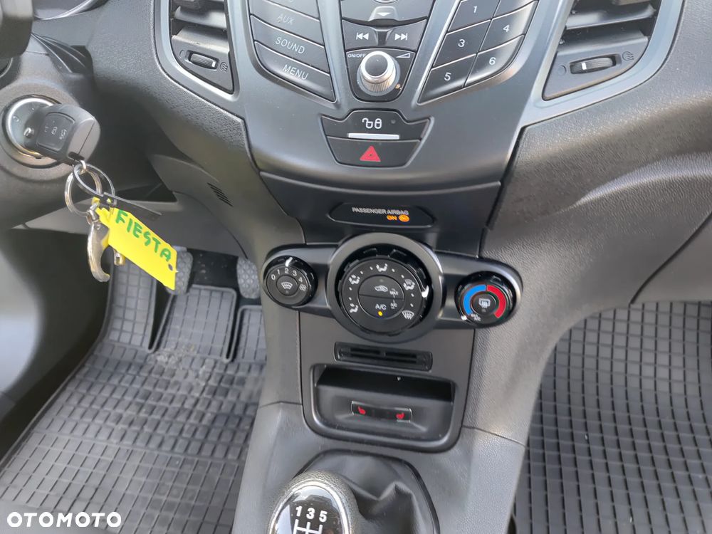 Ford Fiesta 1.25 Ambiente - 21