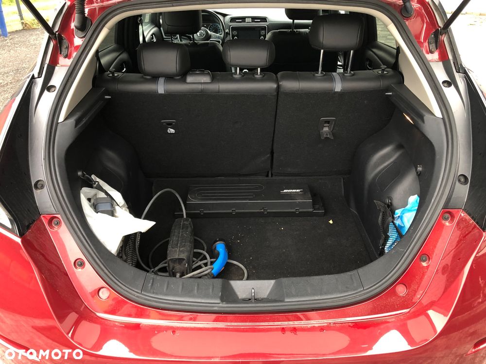 Nissan Leaf 40 kWh TEKNA - 10