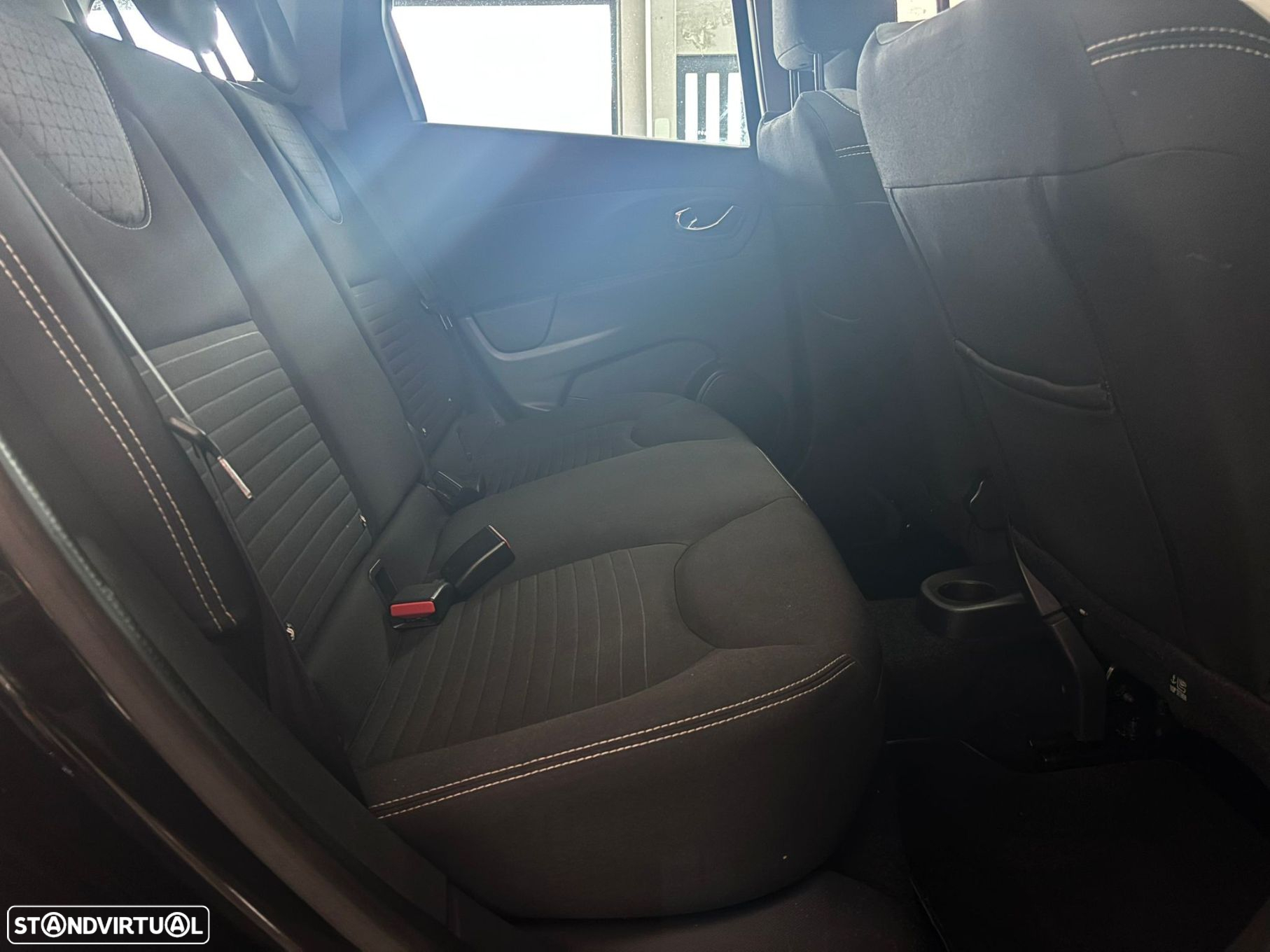 Renault Clio Sport Tourer 1.5 dCi Limited - 8