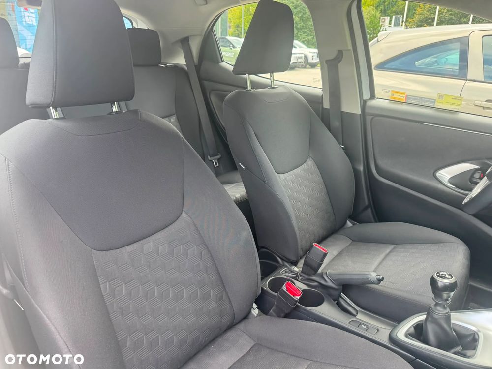 Toyota Yaris 1.5 Comfort - 13