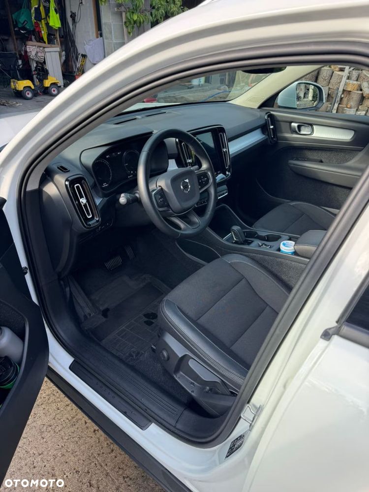 Volvo XC 40 T5 Twin Engine DKG Momentum Pro - 8