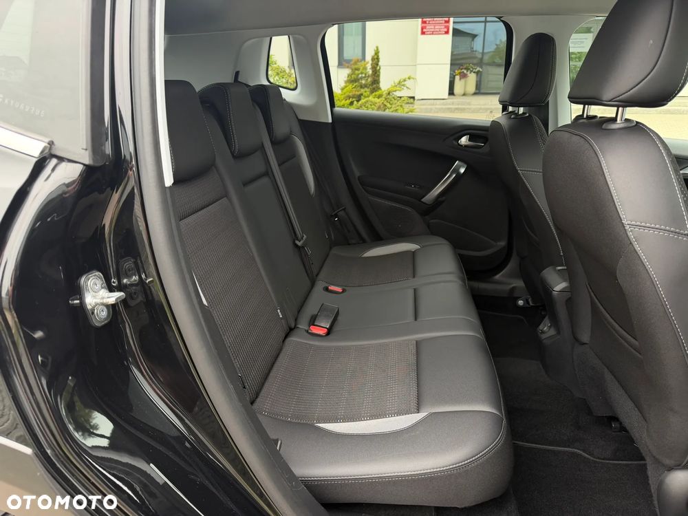 Peugeot 2008 1.2 PureTech Allure S&S - 36