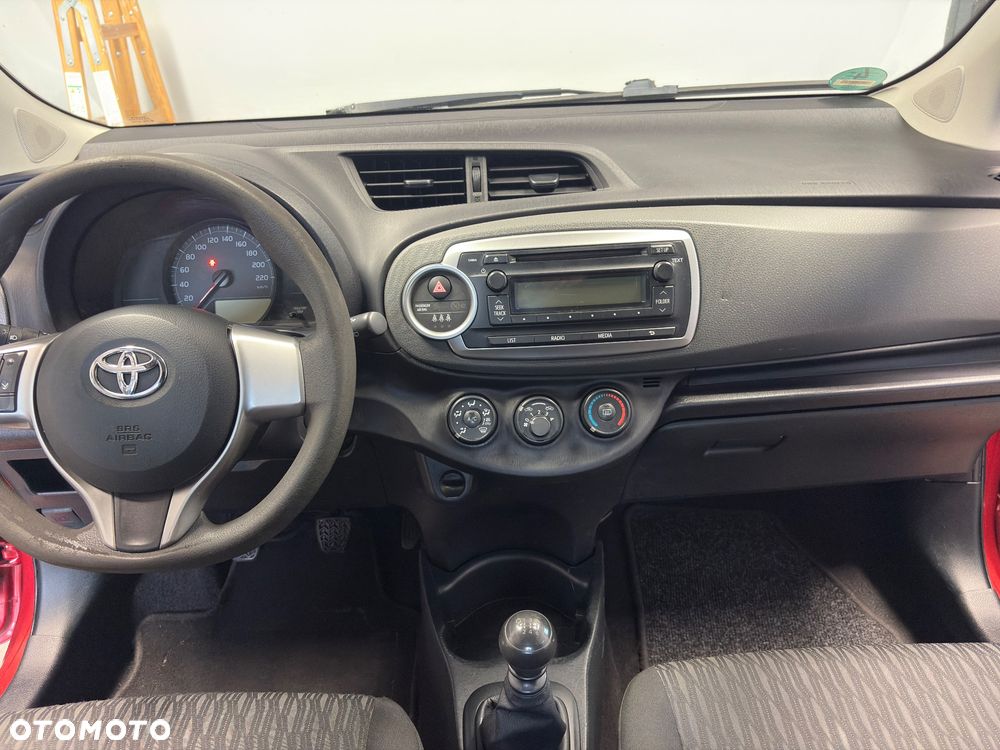 Toyota Yaris 1.33 VVT-i Comfort - 10