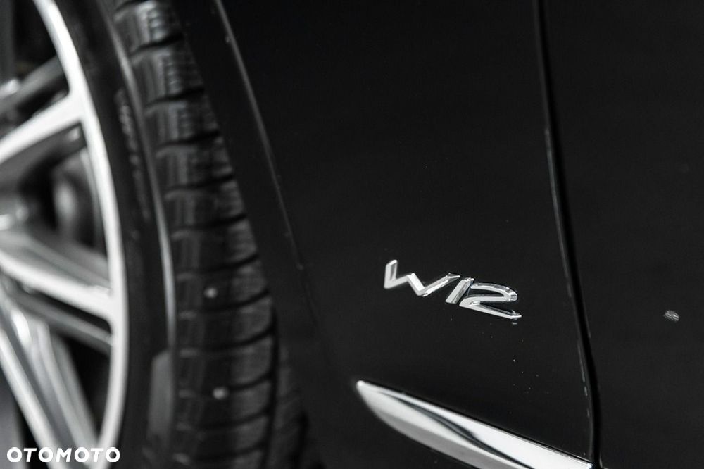 Bentley Flying Spur W12 - 17