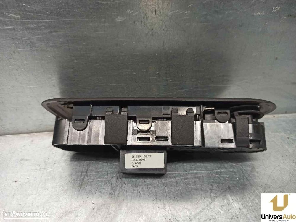 COMANDO ELEVADOR DE VIDRO FRONTAL ESQUERDO PEUGEOT 308 2010 -96565186XT - 2