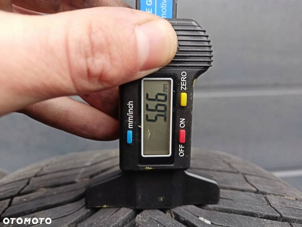 225/55R17 Michelin CrossClimate para opon całoroczne 5,6mm - 3