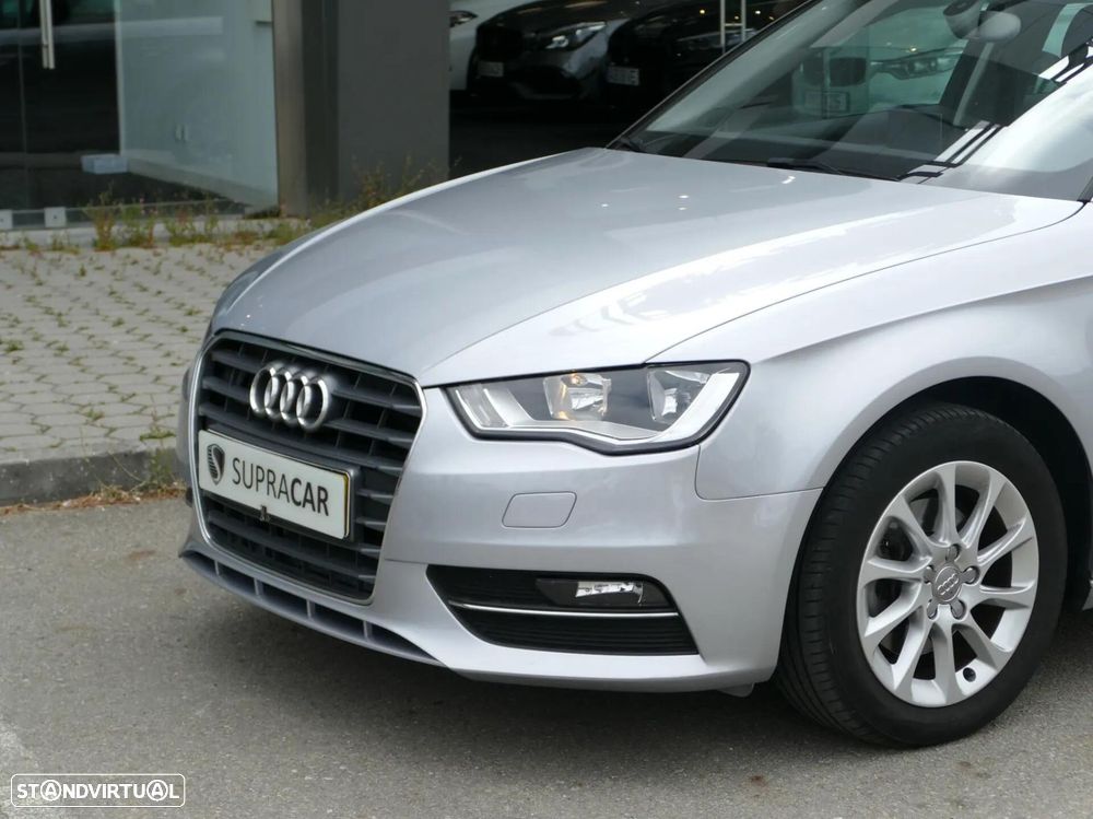 Audi A3 Sportback 2.0 TDI Advance - 4