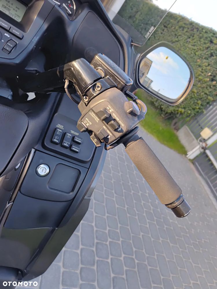 Honda GL - 25