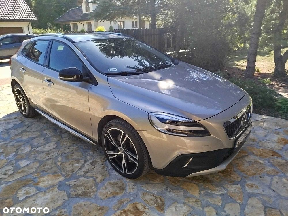 Volvo V40 Cross Country - 2
