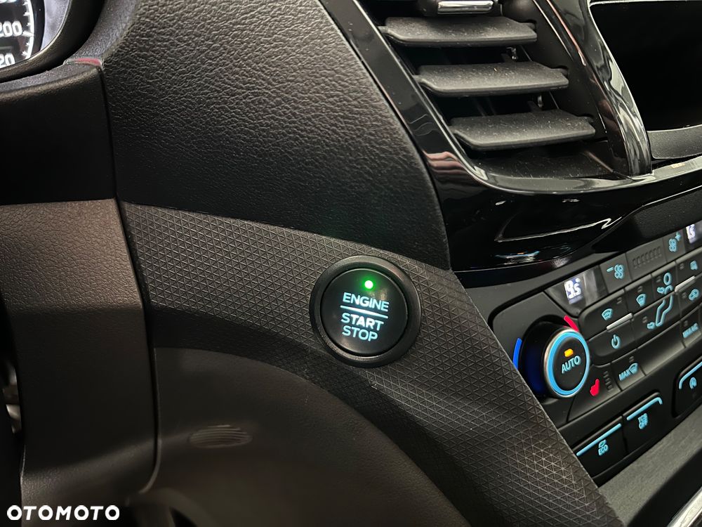 Ford Transit Connect - 32