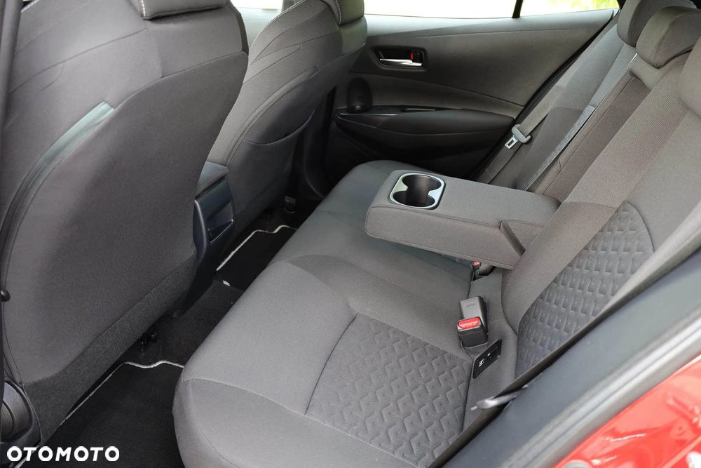 Toyota Corolla 1.8 Hybrid Comfort - 34