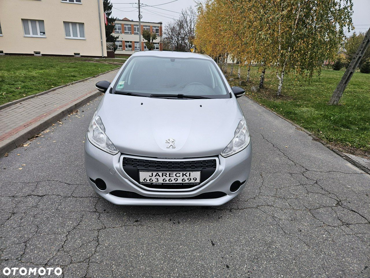 Peugeot 208 - 2