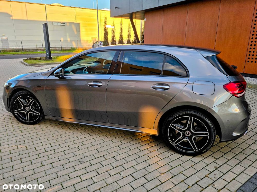 Mercedes-Benz Klasa A 250 E AMG Line 8G-DCT - 9