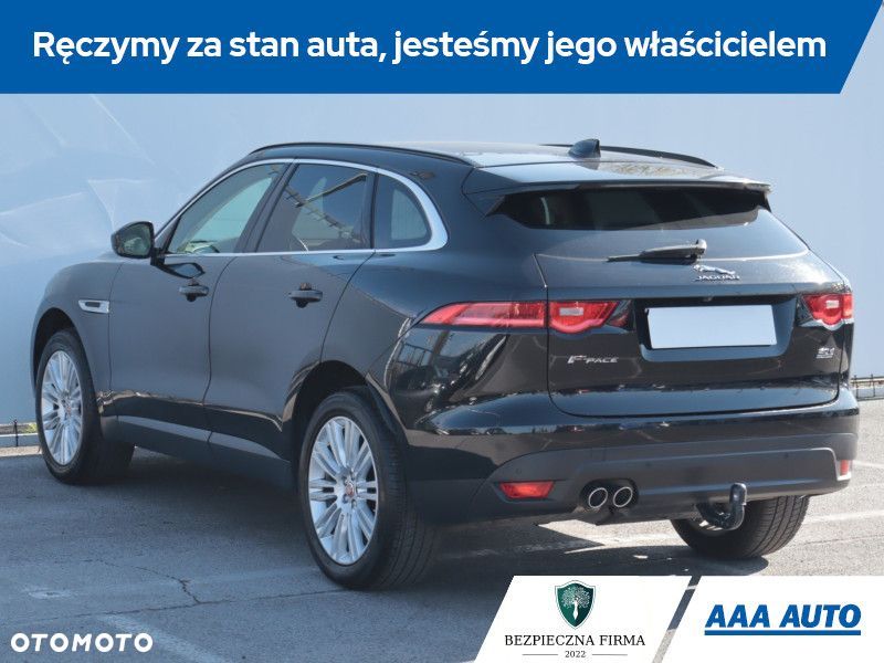 Jaguar F-Pace - 5